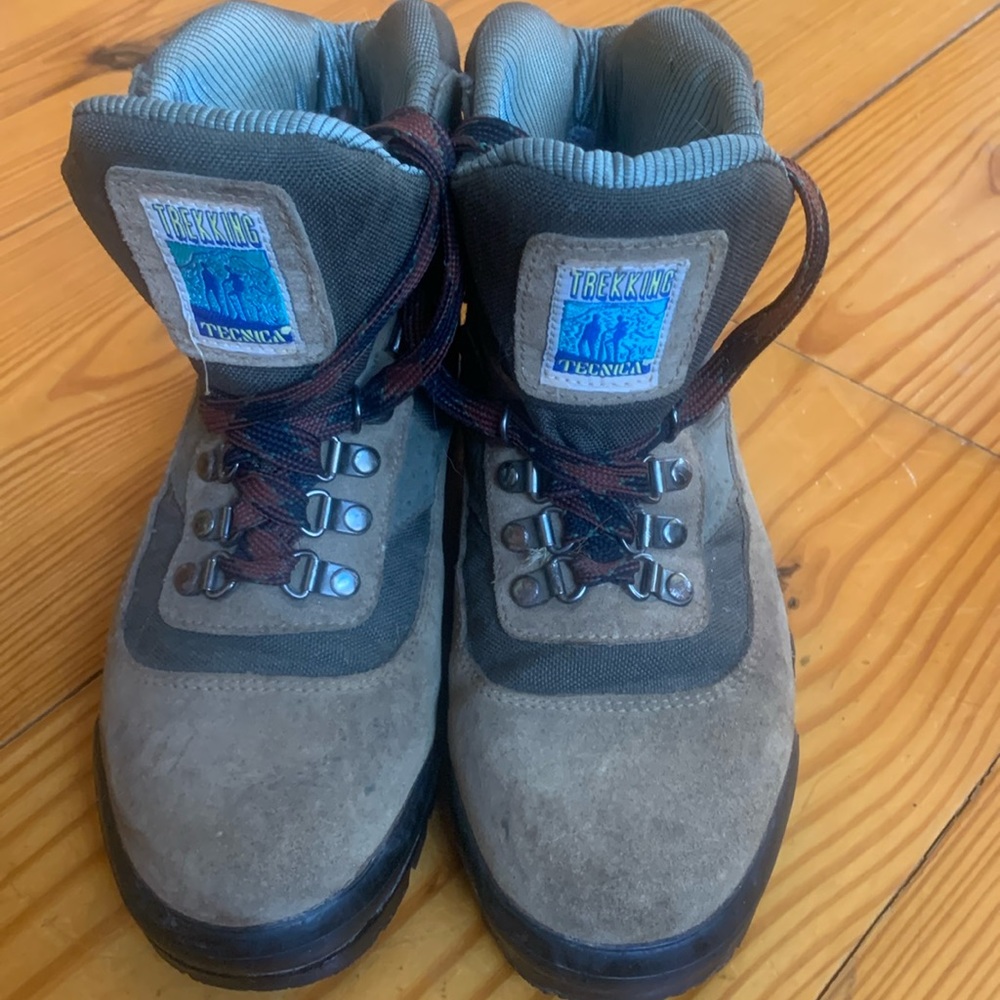 Womens Tecnica Gore-Tex hiking boots